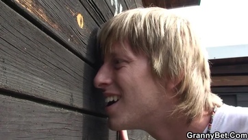 Aggastyán ribanc szereti a tini pélót Thumb