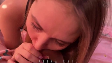 Becsúsztattam a péniszemet a kívánnivaló mostoha anyámnak miután unalomig nem lankadt le Thumb