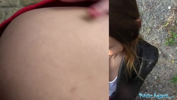 Hozzájárult a darázsderekú tini picsa hogy az álügynök stekszért megfarkalhassa a nunusát Thumb